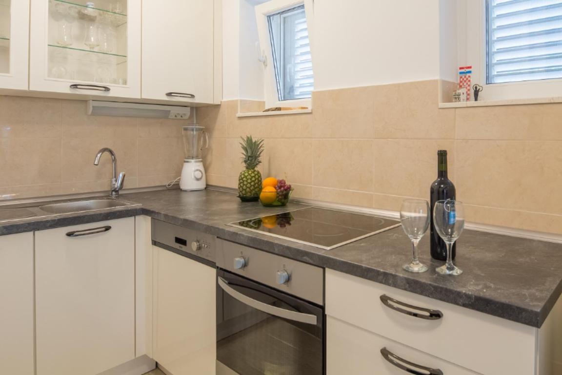 Apartment Pepica Trogir Eksteriør bilde