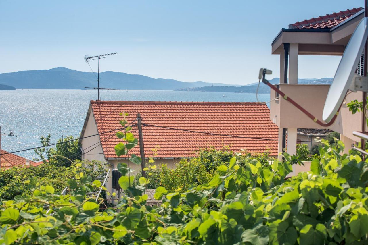 Apartment Pepica Trogir Eksteriør bilde
