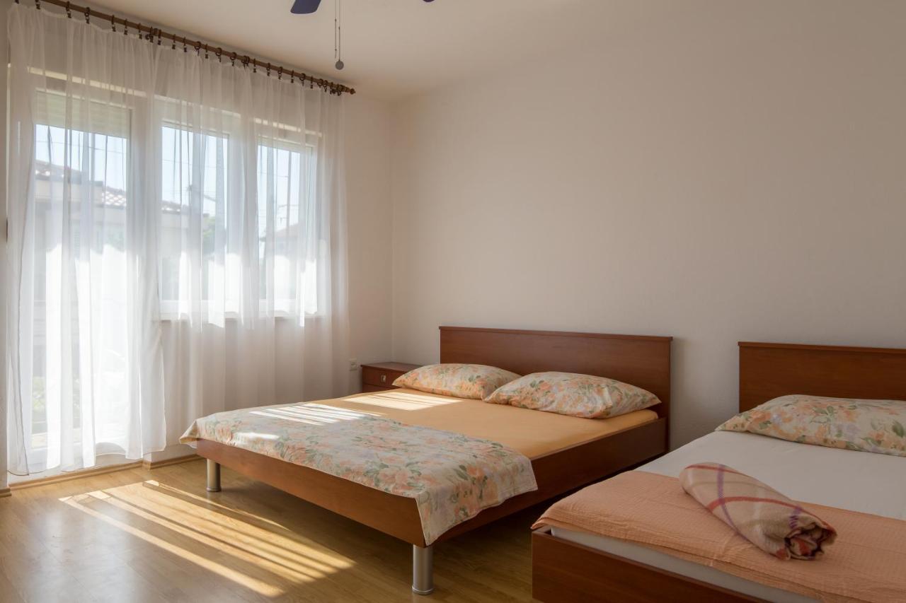 Apartment Pepica Trogir Eksteriør bilde